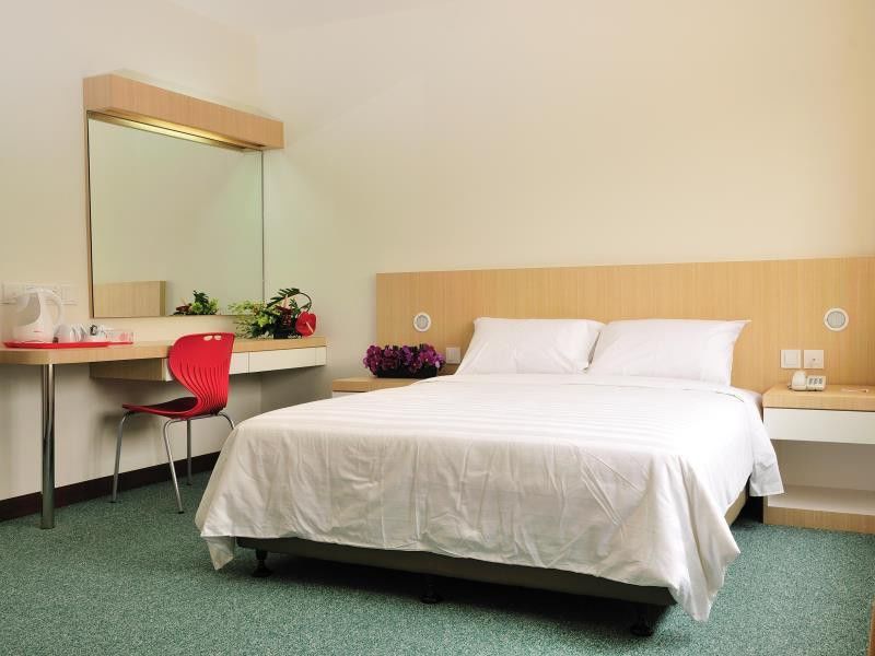 Phoenix Hotel Куала Лумпур Екстериор снимка