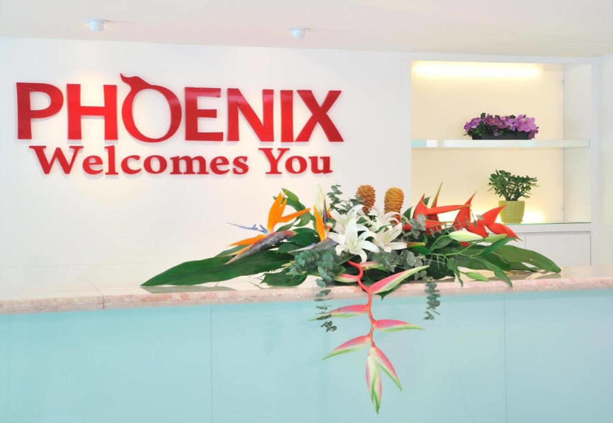 Phoenix Hotel Куала Лумпур Екстериор снимка
